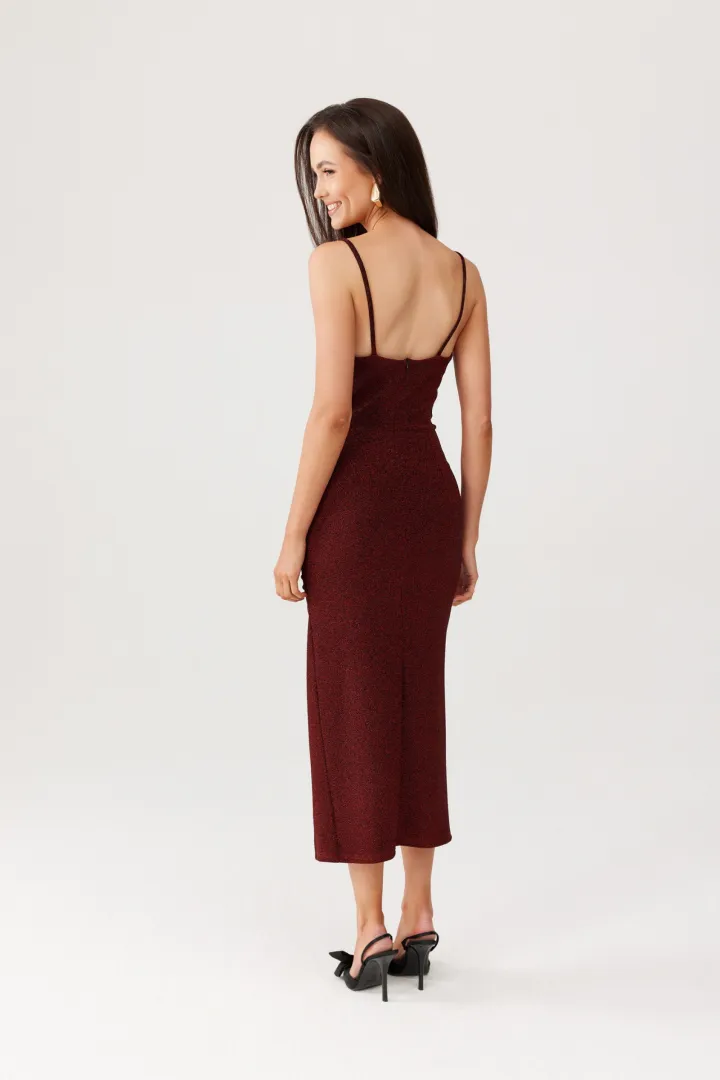 Holly - elegantes Maxikleid mit Raffungen und hohem Schlitz in dunkel Burgunderrot