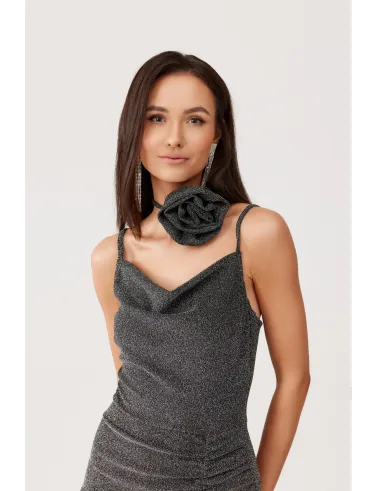 Holly – elegantes Maxikleid mit Raffungen und hohem Schlitz in Dunkel-Silber | Roco Fashion