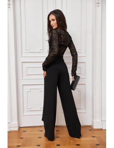 Myra – elegancki czarny kombinezon z koronkową górą i szerokimi nogawkami | Roco Fashion