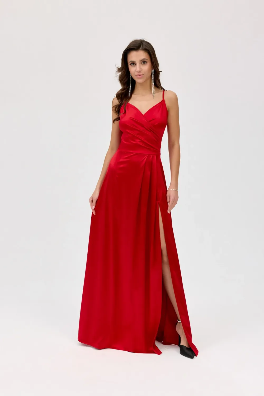 Salma – rotes Satinkleid Maxi mit Wickelausschnitt | Roco Fashion