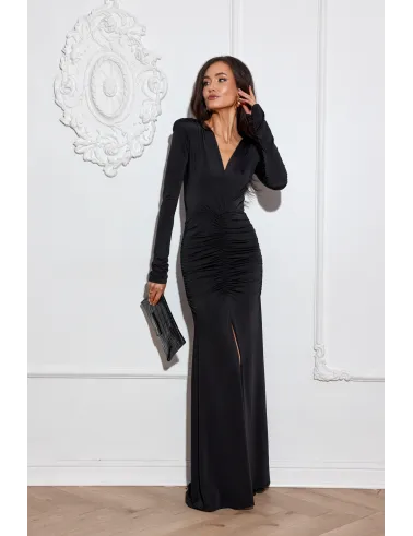 Ariella - długa czarna sukienka z marszczeniem i wysokim rozcięciem | Roco Fashion