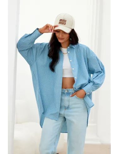 Olly - Blaues Oversize Damenhemd mit Longline-Silhouette & klassischem Kragen | Roco Fashion