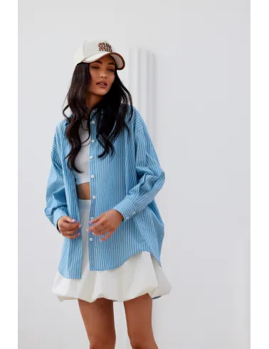 Olly - Blaues Oversize Damenhemd mit Longline-Silhouette & klassischem Kragen | Roco Fashion