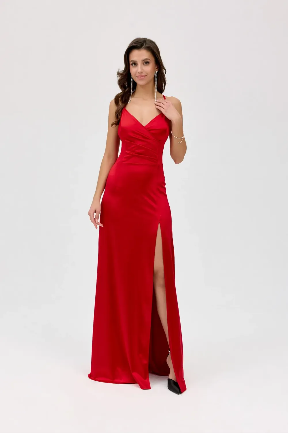 Alessandra – rotes Satinkleid Maxi mit Rückenausschnitt | Roco Fashion