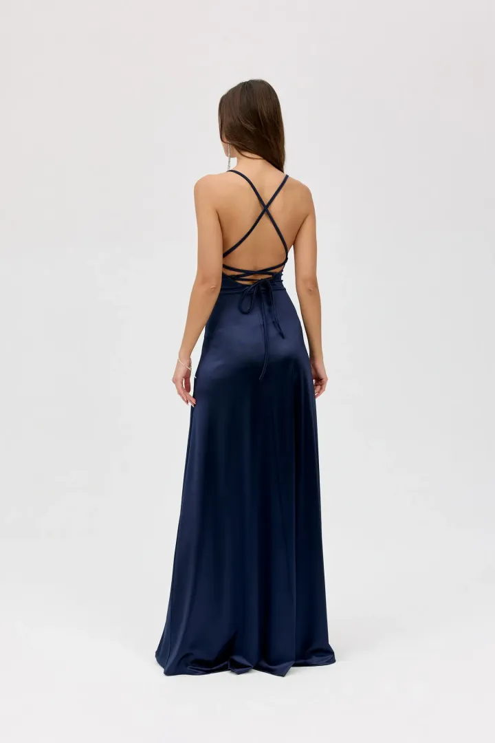 Alessandra – marineblaues Satinkleid Maxi mit Rückenausschnitt | Roco Fashion