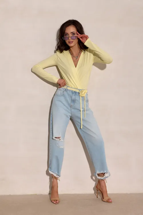 Diana - Gelbes Body mit tiefem V-Ausschnitt und Schleife | Roco Fashion