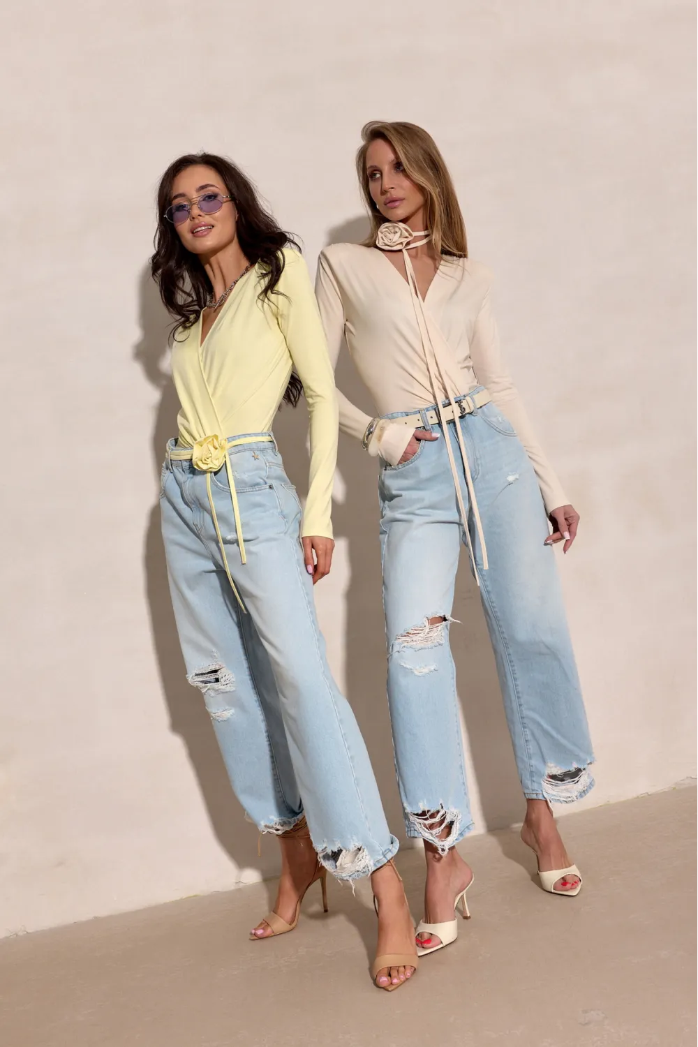 Diana - Gelbes Body mit tiefem V-Ausschnitt und Schleife | Roco Fashion