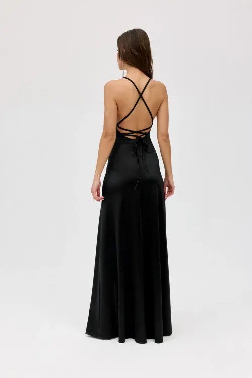 Alessandra – schwarzes Satinkleid Maxi mit Rückenausschnitt | Roco Fashion