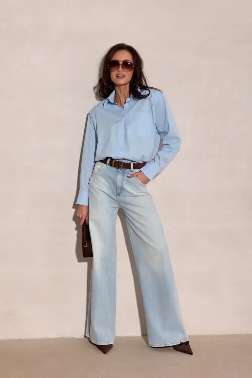 Calista – elegante Damenbluse mit langen Ärmeln und klassischem Kragen in Himmelblau | Roco Fashion