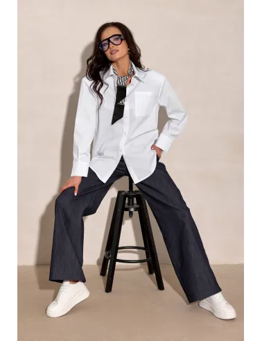 Calista – koszula ecru z długim rękawem i klasycznym kołnierzem | Roco Fashion