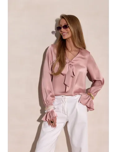 Soraya – elegancka bluzka z wiązaniem i długim rękawem w kolorze różowym | Roco Fashion