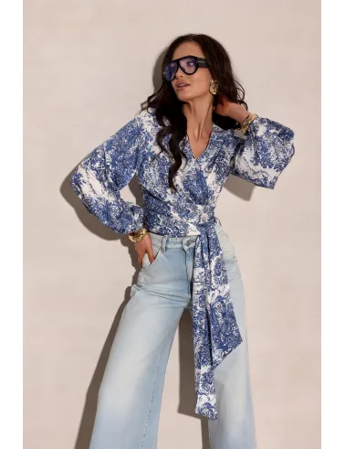 Valeria – elegante Damenbluse mit Taillenband und fließenden Ärmeln | Roco Fashion