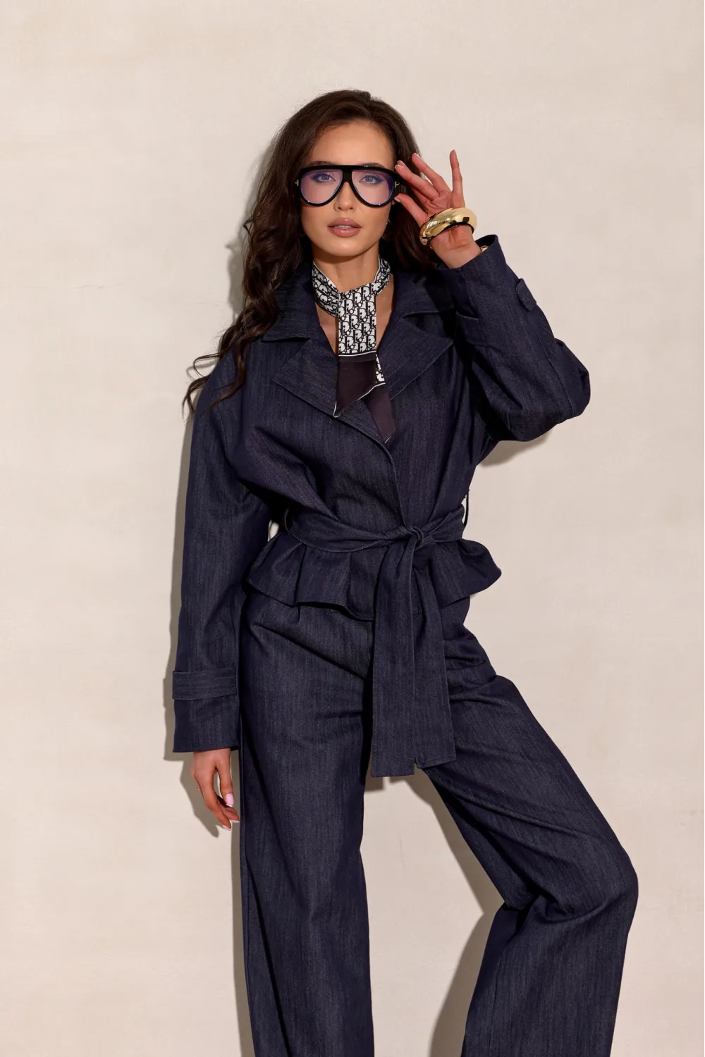 Liora – elegante Kurzjacke mit Taillengürtel und modernem Schnitt | Roco Fashion