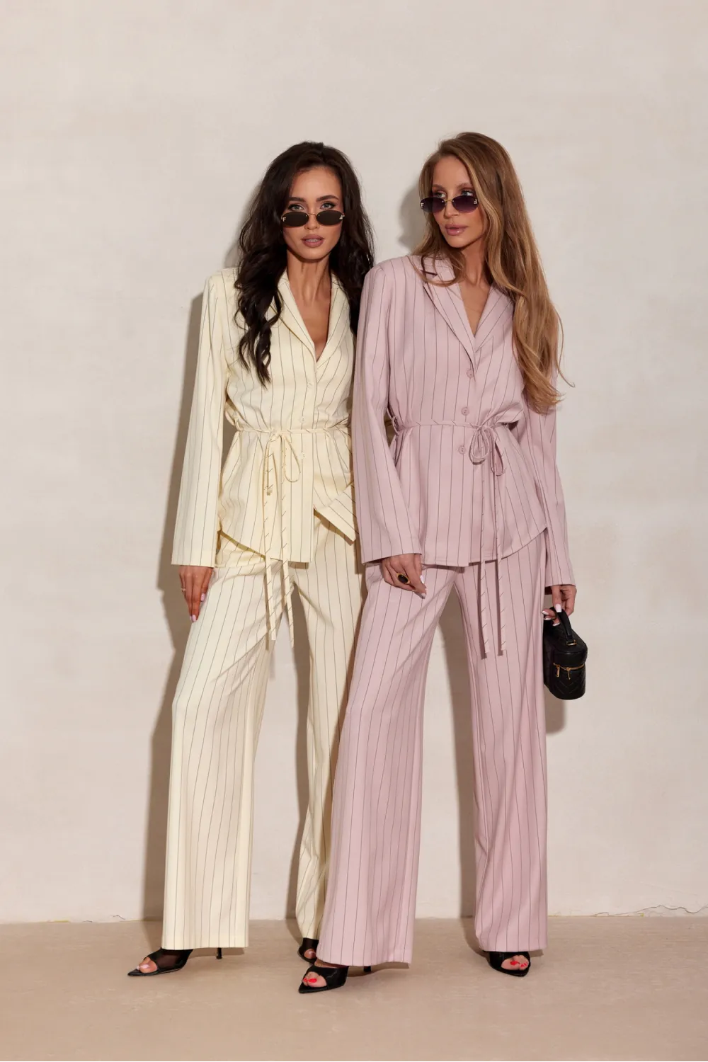 Anette – eleganckie spodnie z wysokim stanem i szeroką nogawką, różowe | Roco Fashion