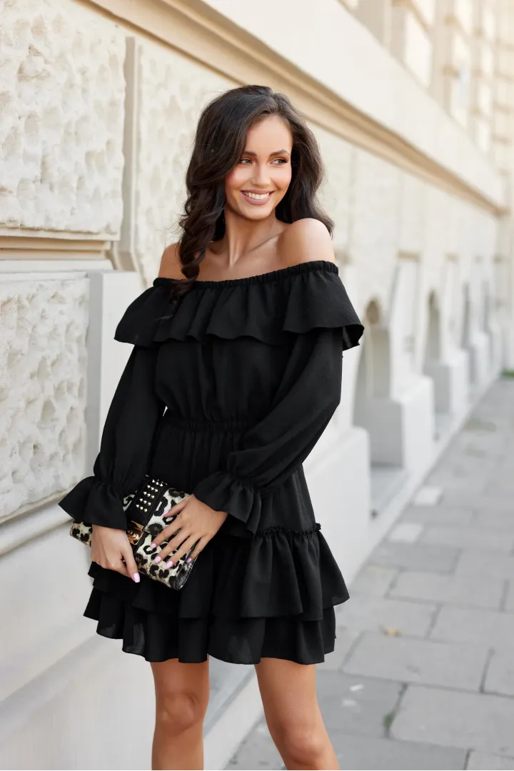 Morella – czarna sukienka mini hiszpanka z falbanami
