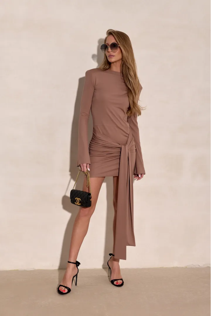 Nevira - Minikleid mit Drapierung und Bindeschleife in Cappuccino