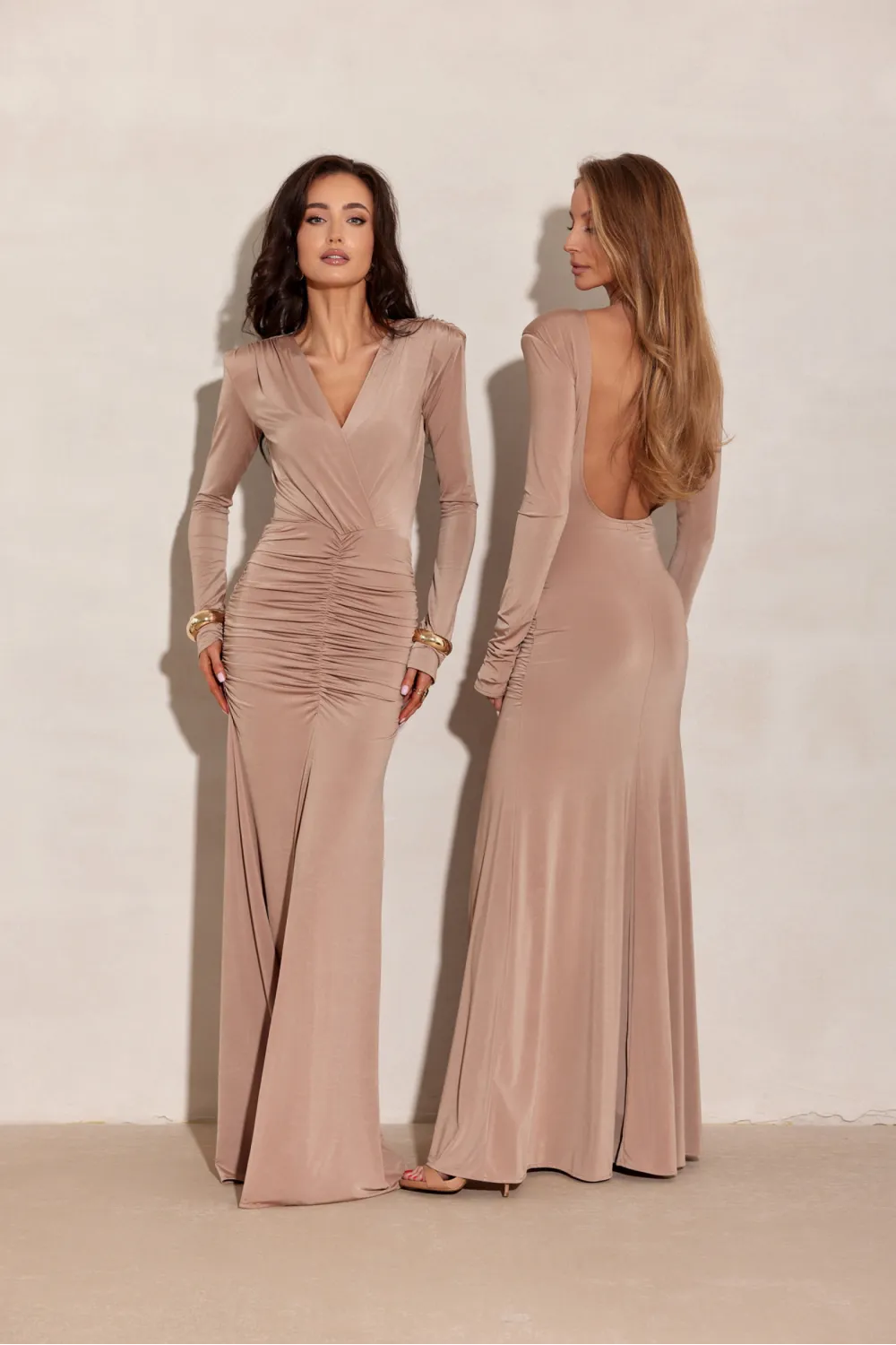Veloria – Maxikleid mit Rückenausschnitt in Cappuccino | Roco Fashion