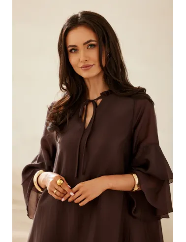 Beatrice – Elegantes Mini-Kleid mit Volants und Taillenbindung in Braun | Roco Fashion