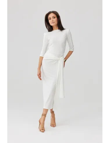 Lidiana – midi sukienka ecru z wiązaniem w talii i rękawem 3/4 | Roco Fashion