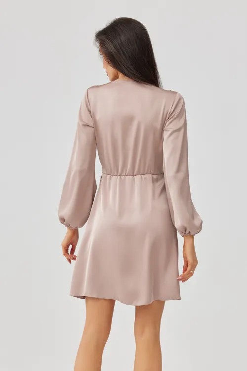 Catlin - Elegantes Mini Wickelkleid mit Taillenband und langen Ärmeln in Cappuccino