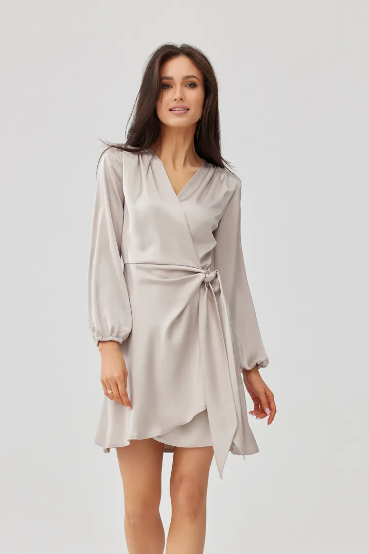 Catlin - Elegantes Mini Wickelkleid mit Taillenband und langen Ärmeln in hell Beige