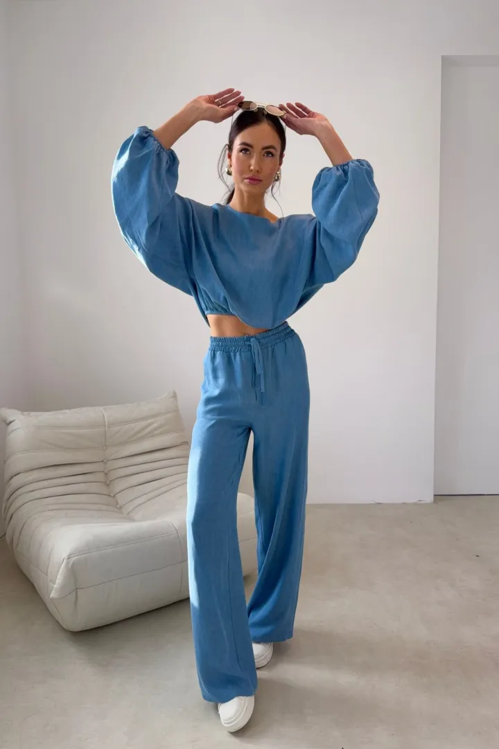 Rosalina - Cropped Bluse mit weitem Schnitt und Volumenärmeln J07