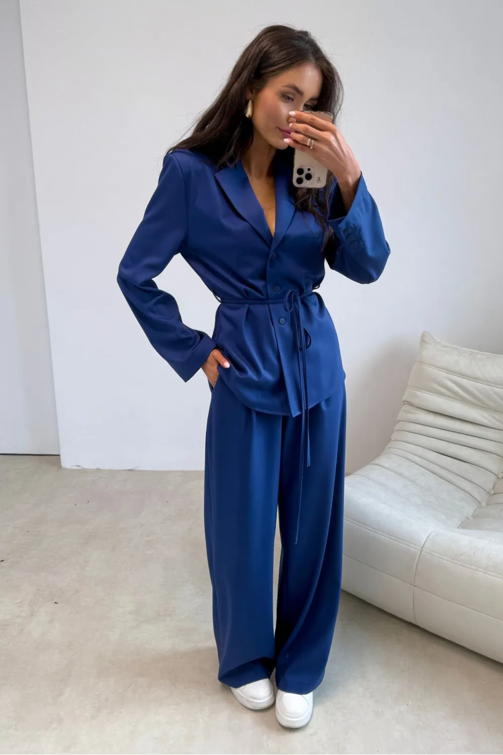 Anette – eleganckie spodnie z wysokim stanem i szeroką nogawką jeansowe | Roco Fashion