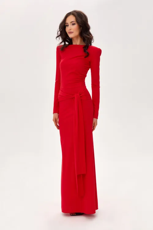 Serenya – elegantes Maxikleid mit Rückenausschnitt und Taillenband in Rot | Roco Fashion