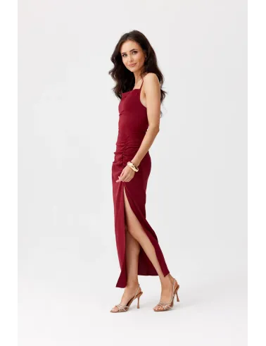 Aria – bordowa sukienka midi z wiązaniem na plecach | Roco Fashion
