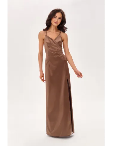 Alessandra – Satinkleid Maxi mit Rückenausschnitt in Hellbraun | Roco Fashion