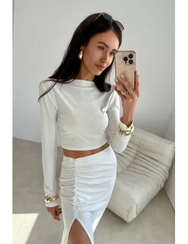 Linnea – minimalistyczna bluzka z długim rękawem ecru, dopasowany fason | Roco Fashion