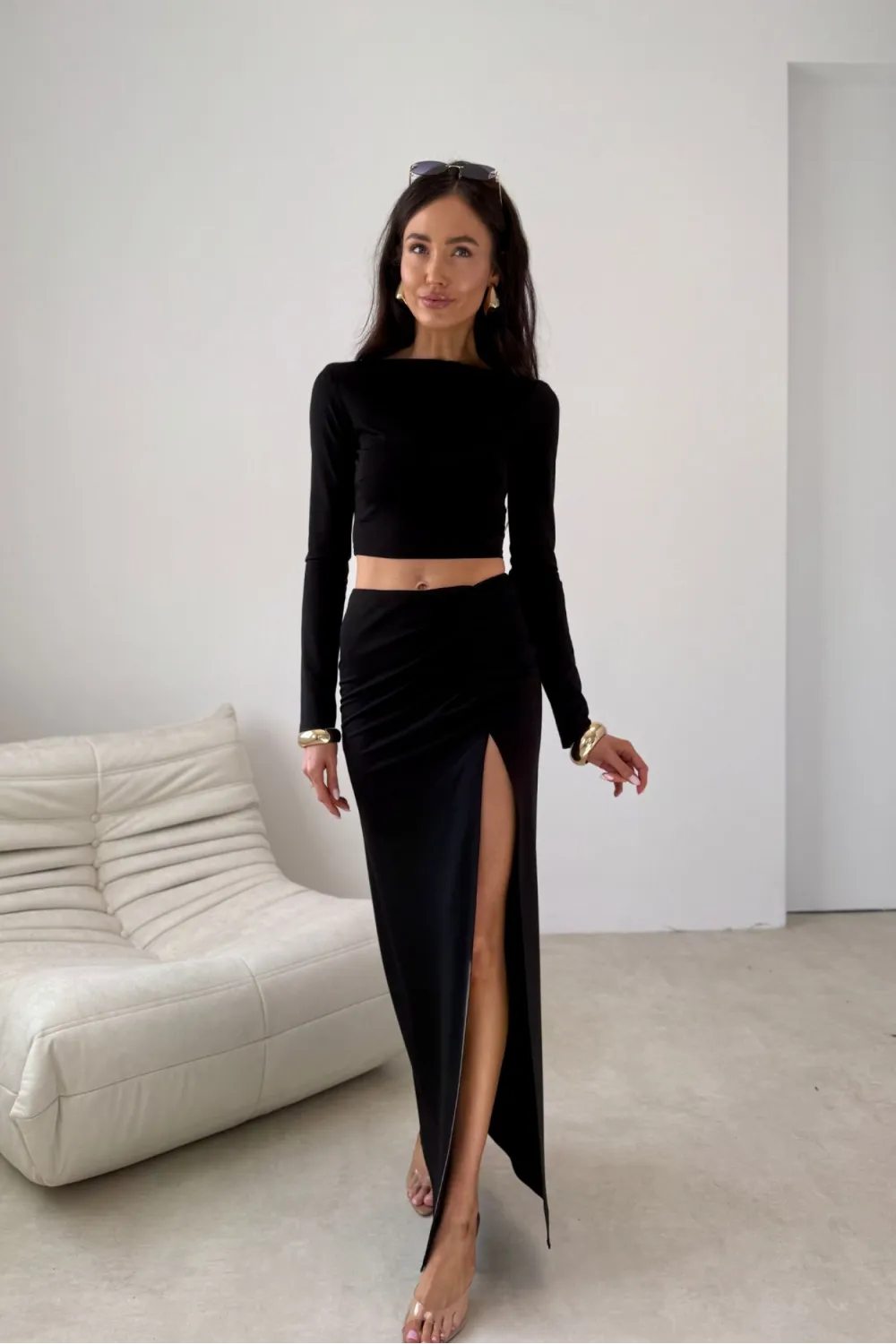 Linnea – figurbetontes Langarm-Top im minimalistischen Design in Schwarz | Roco Fashion Linnea – figurbetontes Langarm-Top im minimalistischen Design in Schwarz | Roco Fashion