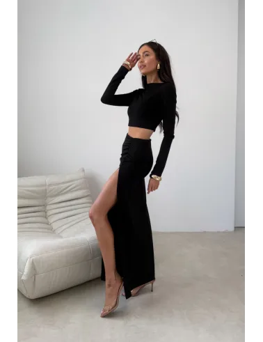 Ottilia – dopasowana długa spódnica z marszczeniem i rozcięciem czarna | Roco Fashion