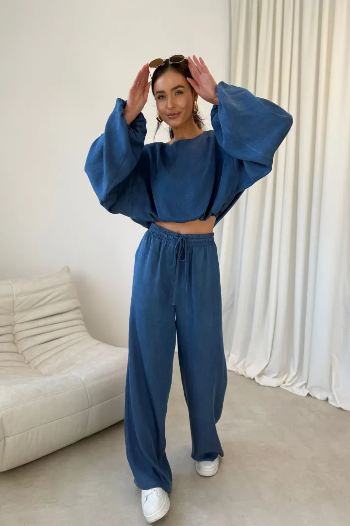 Rosalina - Cropped Bluse mit weitem Schnitt und Volumenärmeln in Blau