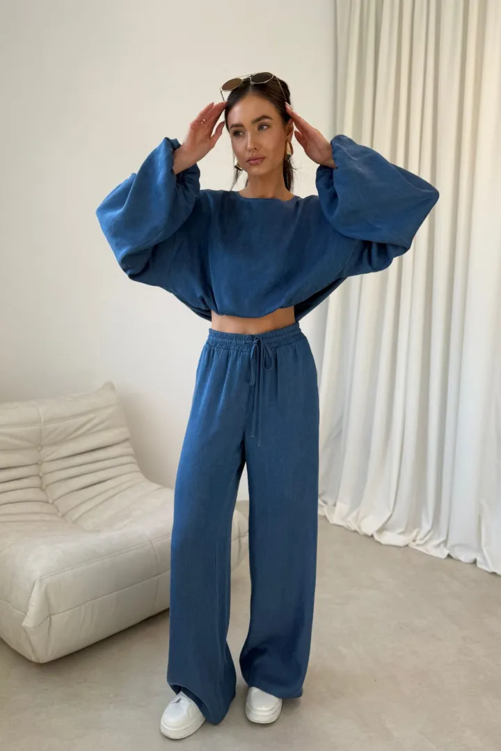 Emmy – szerokie spodnie z elastyczną talią i wiązaniem niebieskie | Roco Fashion