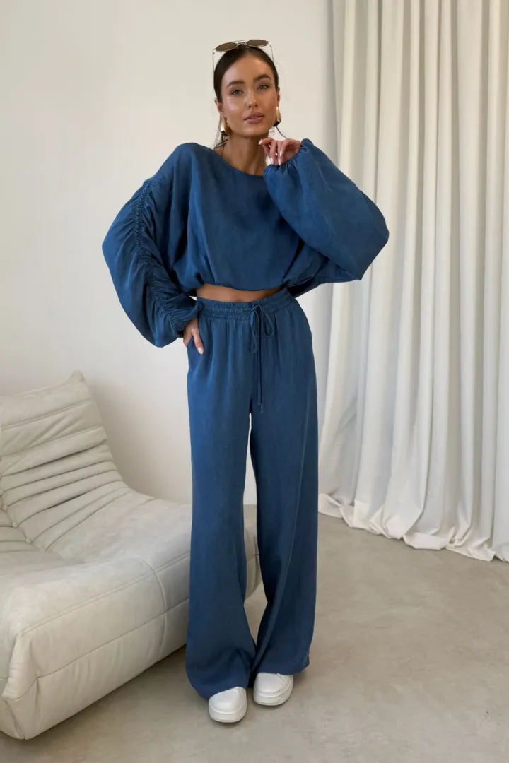 Emmy - Weite Hose mit elastischem Bund und Bindeband in Blau