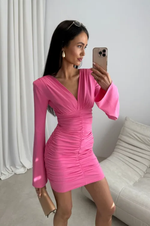 Amoura - figurbetontes Mini Kleid mit eleganter Raffung in hell Magenta