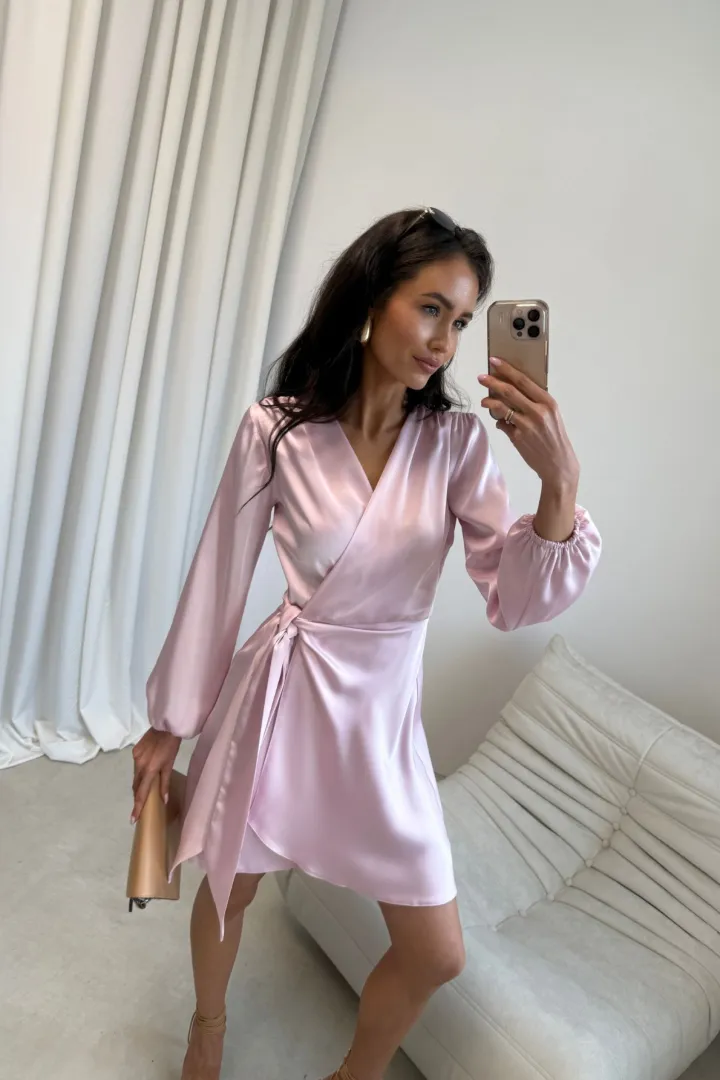 Catlin - Elegantes Mini Wickelkleid mit Taillenband und langen Ärmeln in hell pink