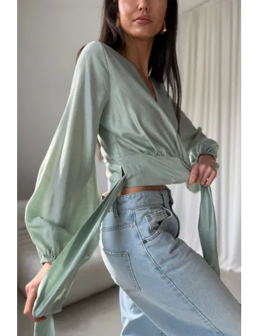 Nerina – elegante Wickelbluse mit Taillenbindung, lange Ärmel, Mint | Roco Fashion