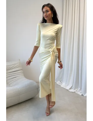 Lidiana – elegantes Midikleid mit Taillenbindung und 3/4-Ärmeln in Hellgelb | Roco Fashion