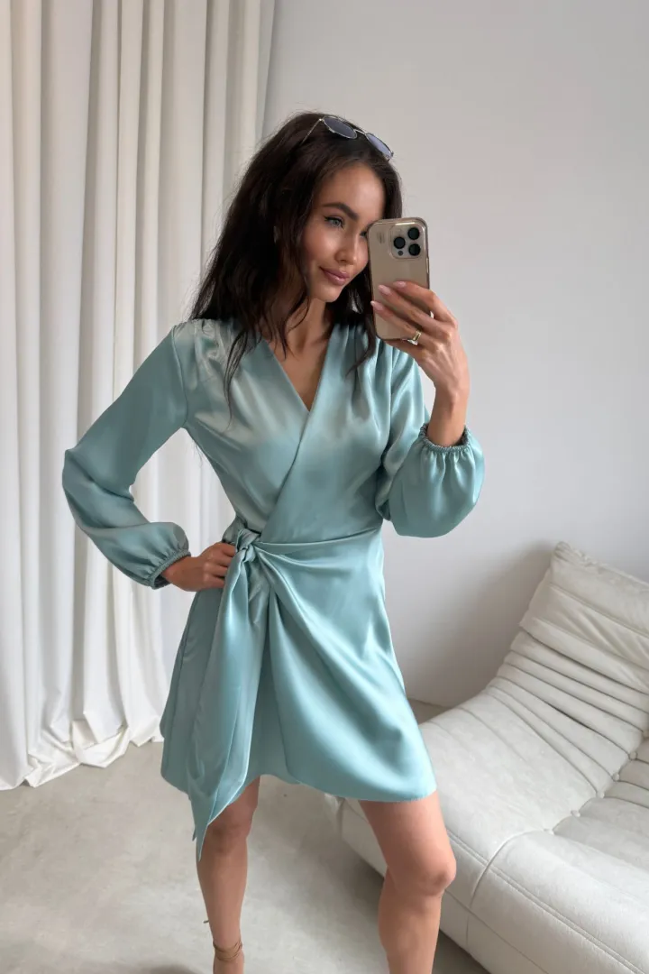 Catlin – Elegantes Mini Wickelkleid in Mint mit Taillenband & langen Ärmeln | Roco Fashion