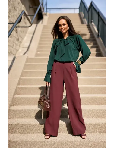 Isabel – elegante Bluse in Flaschengrün mit Bindeschleife am Hals | Roco Fashion