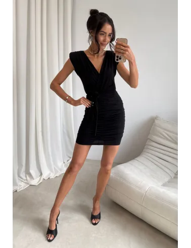 Zirelle – figurbetontes Minikleid mit Raffungen & Wickelausschnitt in Schwarz | Roco Fashion
