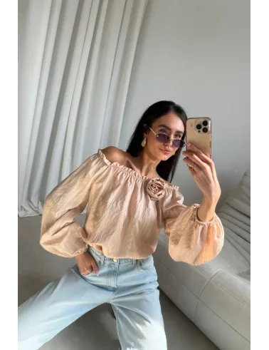 Monaco – Off-Shoulder Bluse mit floraler Applikation Beige | Roco Fashion