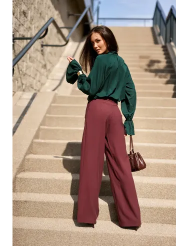 Isabel – elegancka butelkowozielona bluzka z wiązaniem przy szyi | Roco Fashion