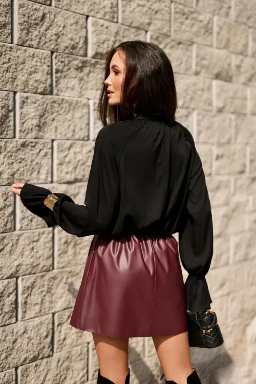 Isabel – elegante schwarze Bluse mit Bindeschleife am Hals