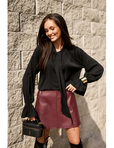 Isabel – elegancka czarna bluzka z wiązaniem przy szyi | Roco Fashion