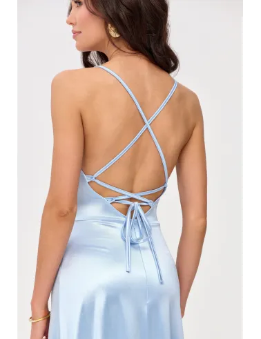 Alessandra – Langes Satin Abendkleid mit Spaghettiträgern, Rückenschnürung und Beinschlitz in Himmelblau| Roco Fashion