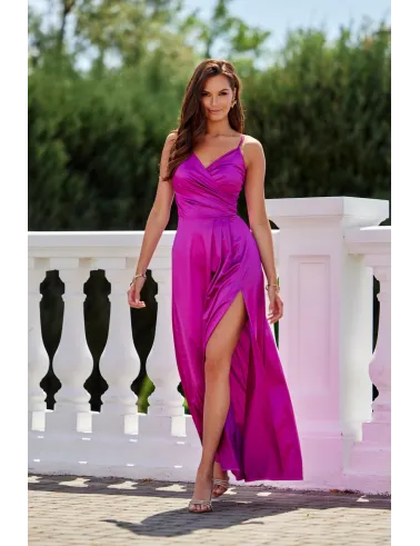 Salma – elegantes Satin-Maxikleid mit Drapierung & hohem Schlitz Violett| Roco Fashion