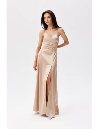 Serena – elegantes Satin Maxikleid Beige mit Beinschlitz & Schnürung | Roco Fashion